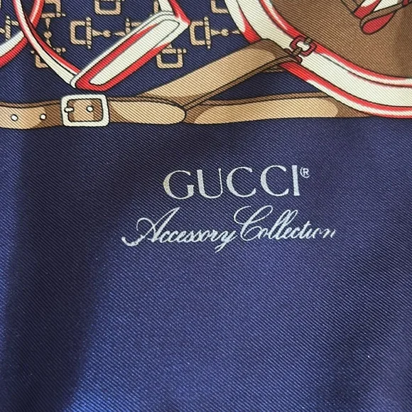 Gucci 💯 Silk blue large Scarf 35 x 35 - Picture 3 of 11